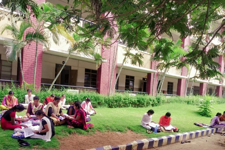 https://cache.careers360.mobi/media/colleges/social-media/media-gallery/13173/2020/2/25/Campus Inside View of Shri Sakthikailassh Womens College Salem_Campus-View.jpg